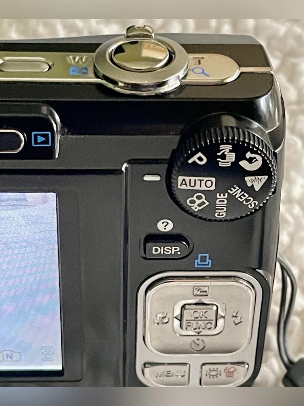 Olympus FE-310 8MP Digital Camera Black 5x Optical Zoom W/ Box & Accessories